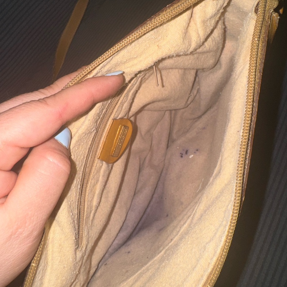 VTG 1980’s Gucci bag - Picture 9 of 13